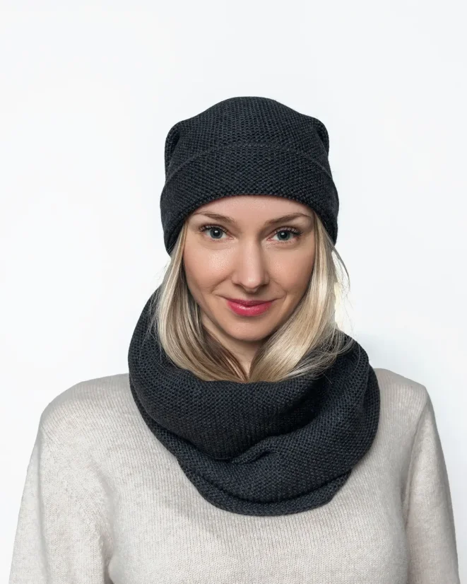 Dámsky kruhový vlnený šál + čiapka Merino Extra Fine Black