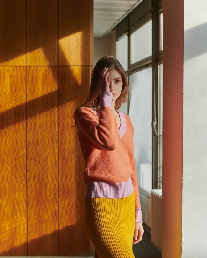 Women´s Deep Neck Wool Sweater Cashmere - Color: Orange, Size: S