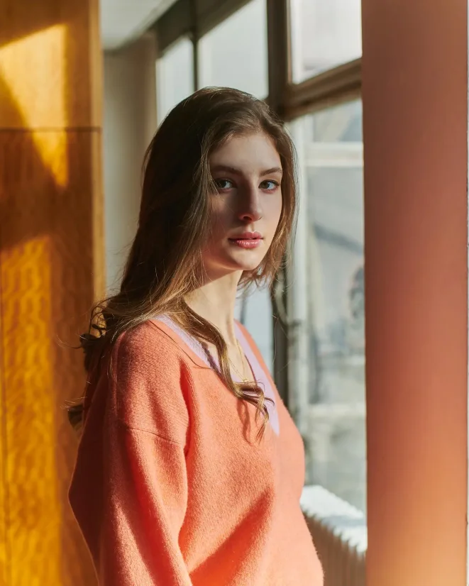Women´s Deep Neck Wool Sweater Cashmere - Color: Orange, Size: S