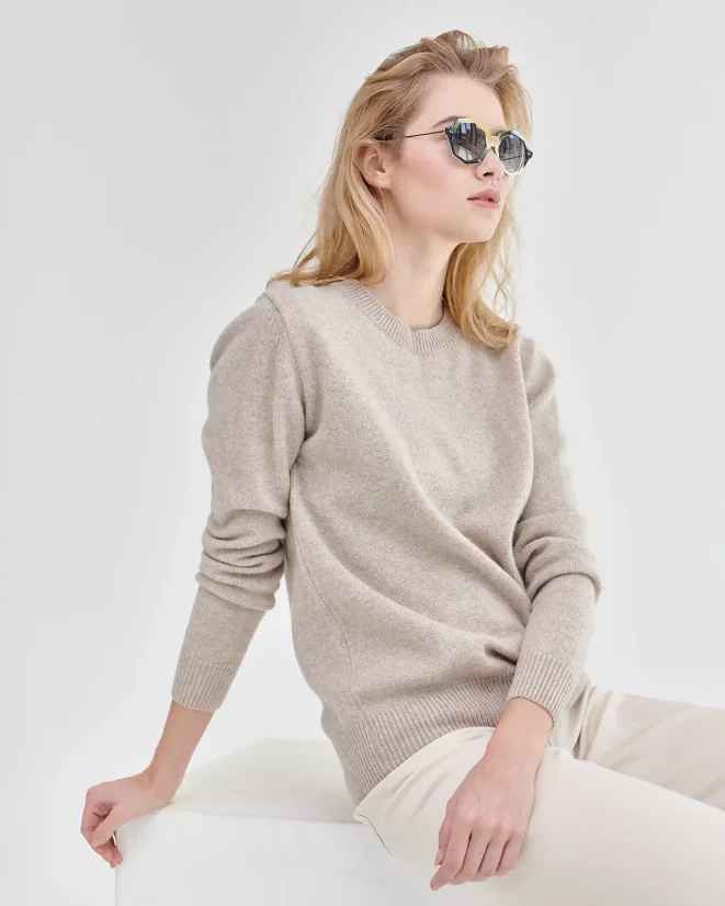 Damski sweter z wełny jagnięcej - Kolor: Oliwkowy, Rozmiar: XS